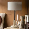 Tafellamp Jackson Travertin en hout, 61cm hoog