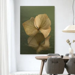 Wandkleed Leaf Me: In Reflection in maat en frame naar keuze