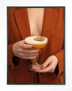 Wandkleed Pornstar Martini in maat en frame naar keuze